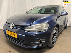 Volkswagen Golf - 1.6 TDI Highline BlueMotion - Linker zijschade - Schade