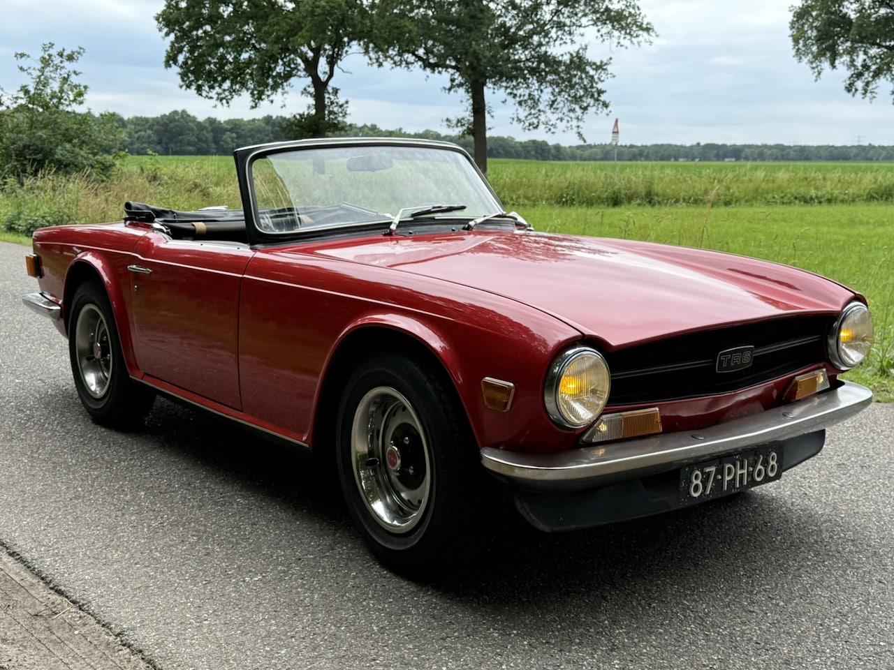 Triumph TR6 - Soft Top - Super netjes! - AutoWereld.nl