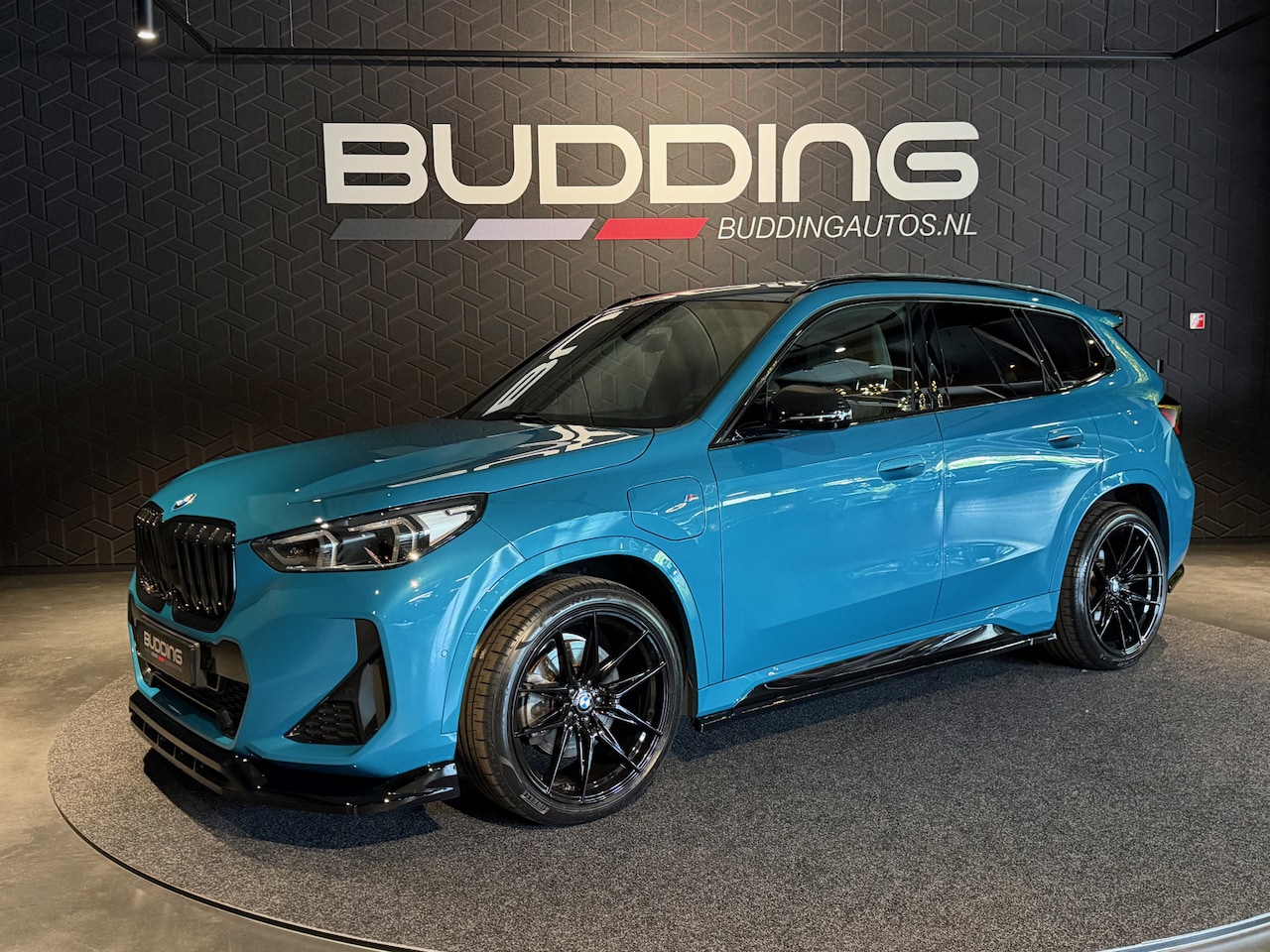 BMW X1 - xDrive30e | M-sport | Pano | Head-up | 20 inch - AutoWereld.nl