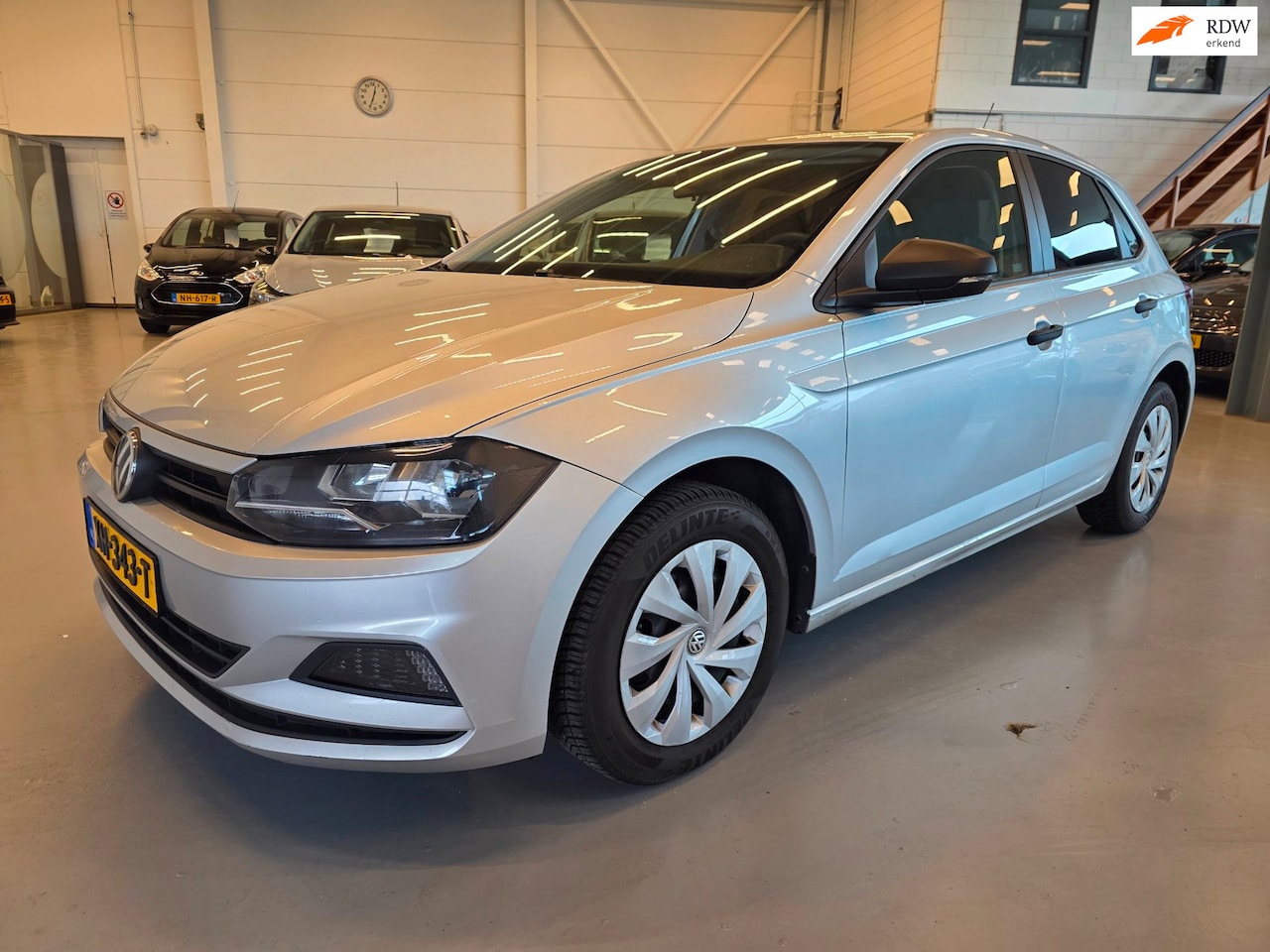 Volkswagen Polo - 1.0 Trendline | Nieuwe APK | Zeer zuinig | Comfortabel - AutoWereld.nl