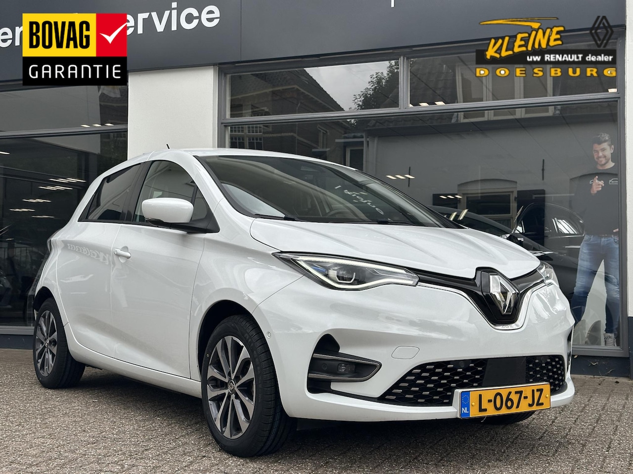Renault Zoe - R135 Intens 52 kWh | SoH 95% | All - Season banden | Koop accu! | Inclusief accu | Navigat - AutoWereld.nl