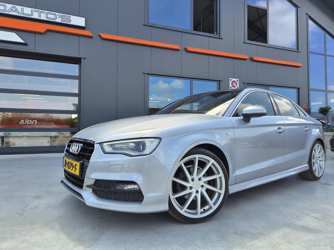 Audi A3 Limousine - 1.4 TFSI CoD Ambition Pro Line S 1.4 TFSI CoD Ambition Pro Line S - AutoWereld.nl