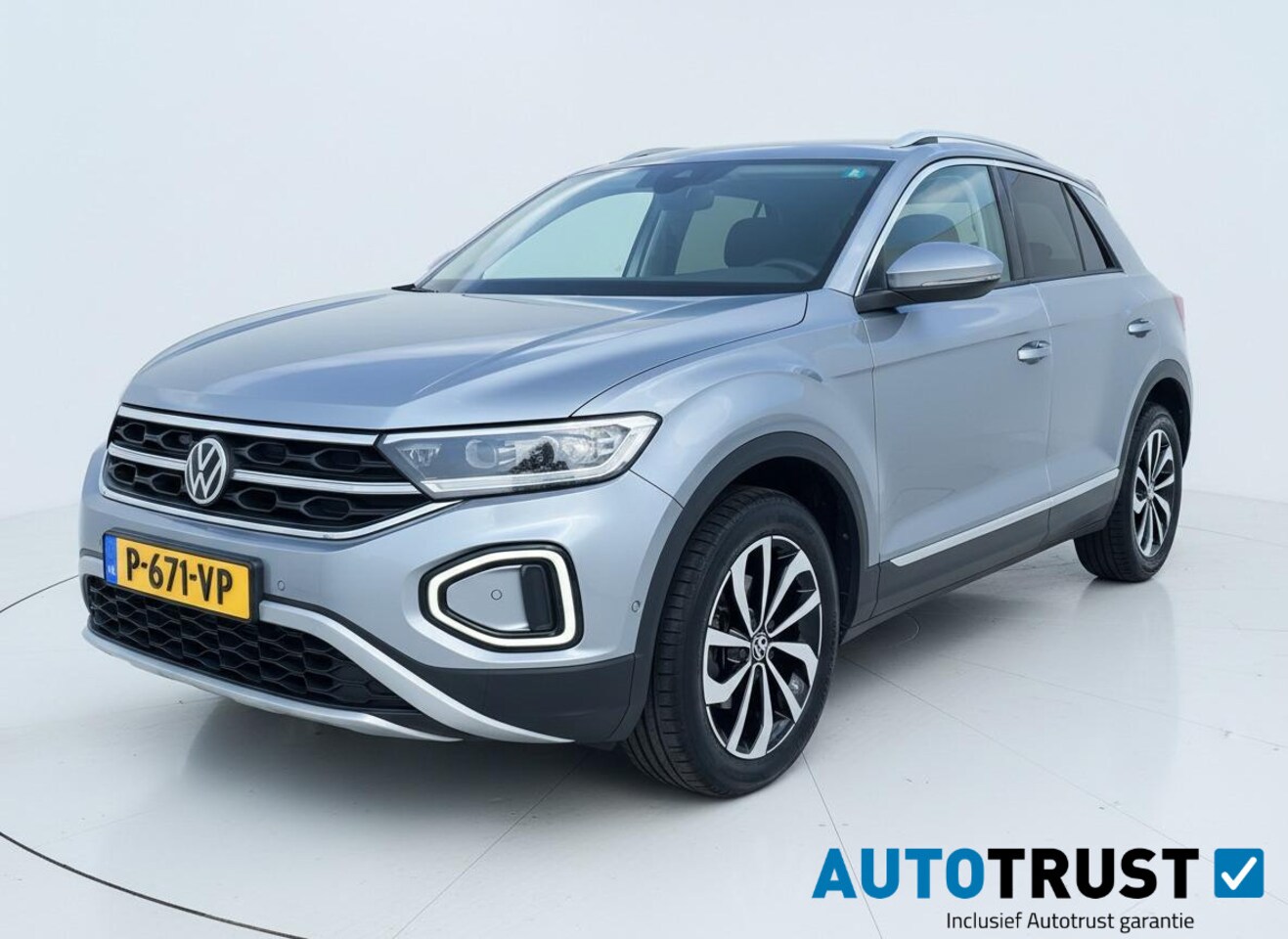 Volkswagen T-Roc - 1.5 TSI Style TREKHAAK ADAP CRUISE CAMERA NAV - AutoWereld.nl