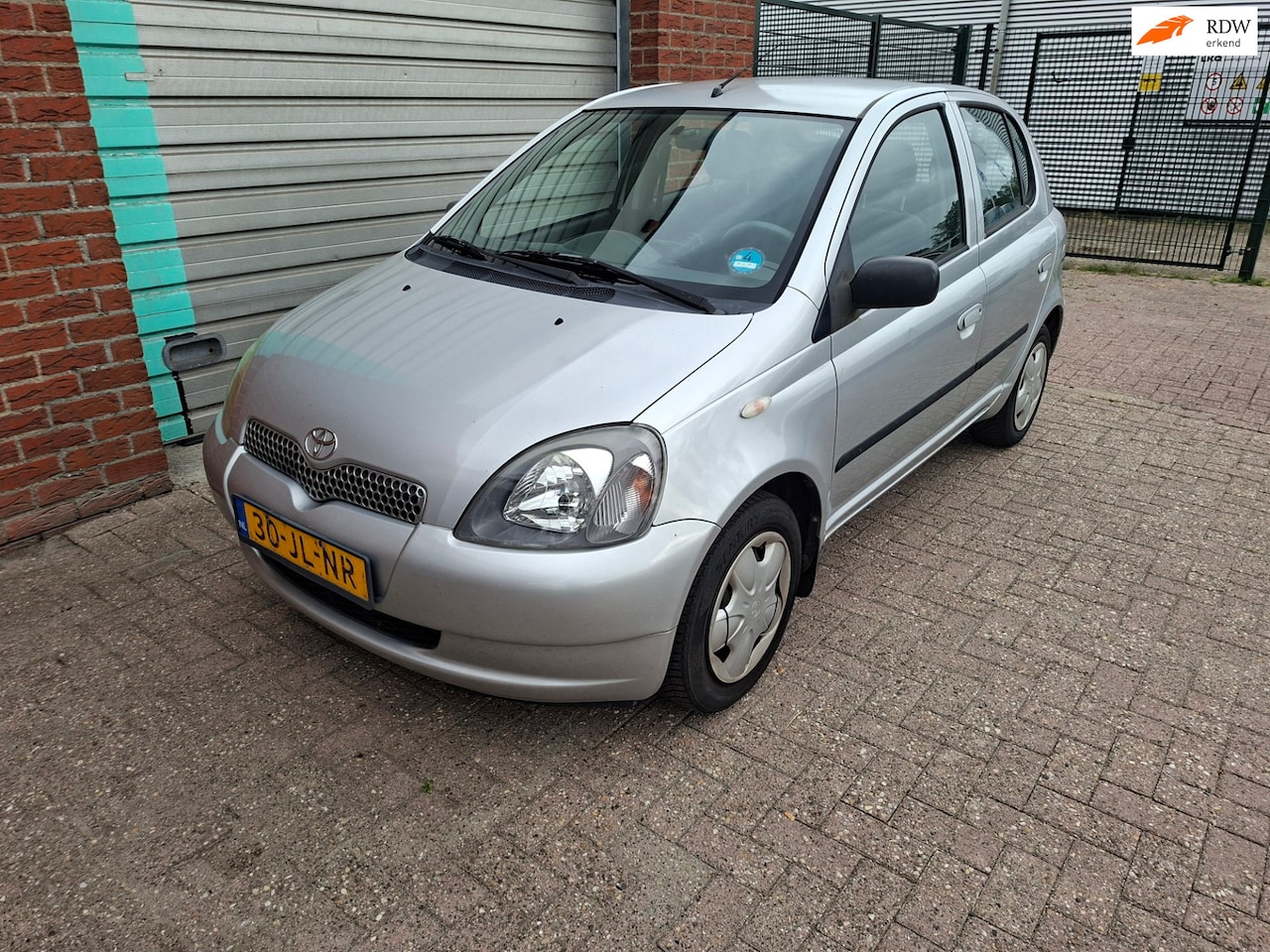 Toyota Yaris - 1.3-16V VVT-i Sol 1.3-16V VVT-i Sol - AutoWereld.nl
