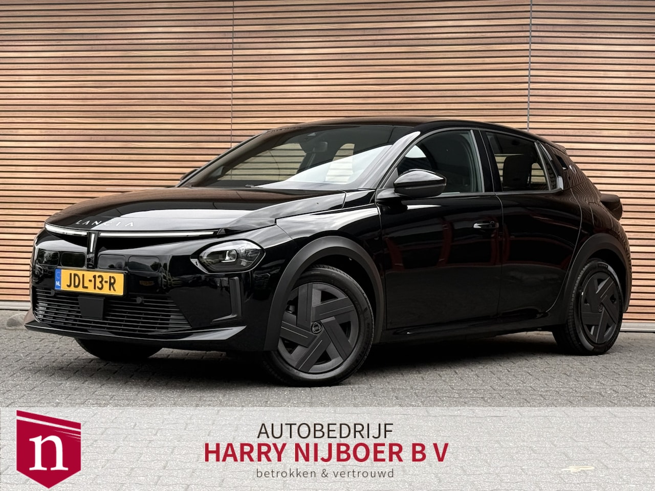 Lancia Y(psilon) - Ypsilon 51 kWh Navigatie / Lage km stand / Carplay - AutoWereld.nl