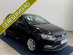 Volkswagen Polo - 5-DRS 1.0 COMFORTLINE / V+A PDC / STOELVERWARMING