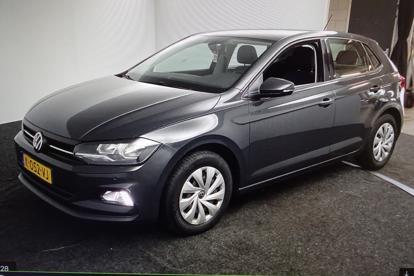 Volkswagen Polo - 1.0 TSI Comfortline Business 5 Drs * 95pk * AIRCO * NAVI * PDC * Cruise Control * - AutoWereld.nl