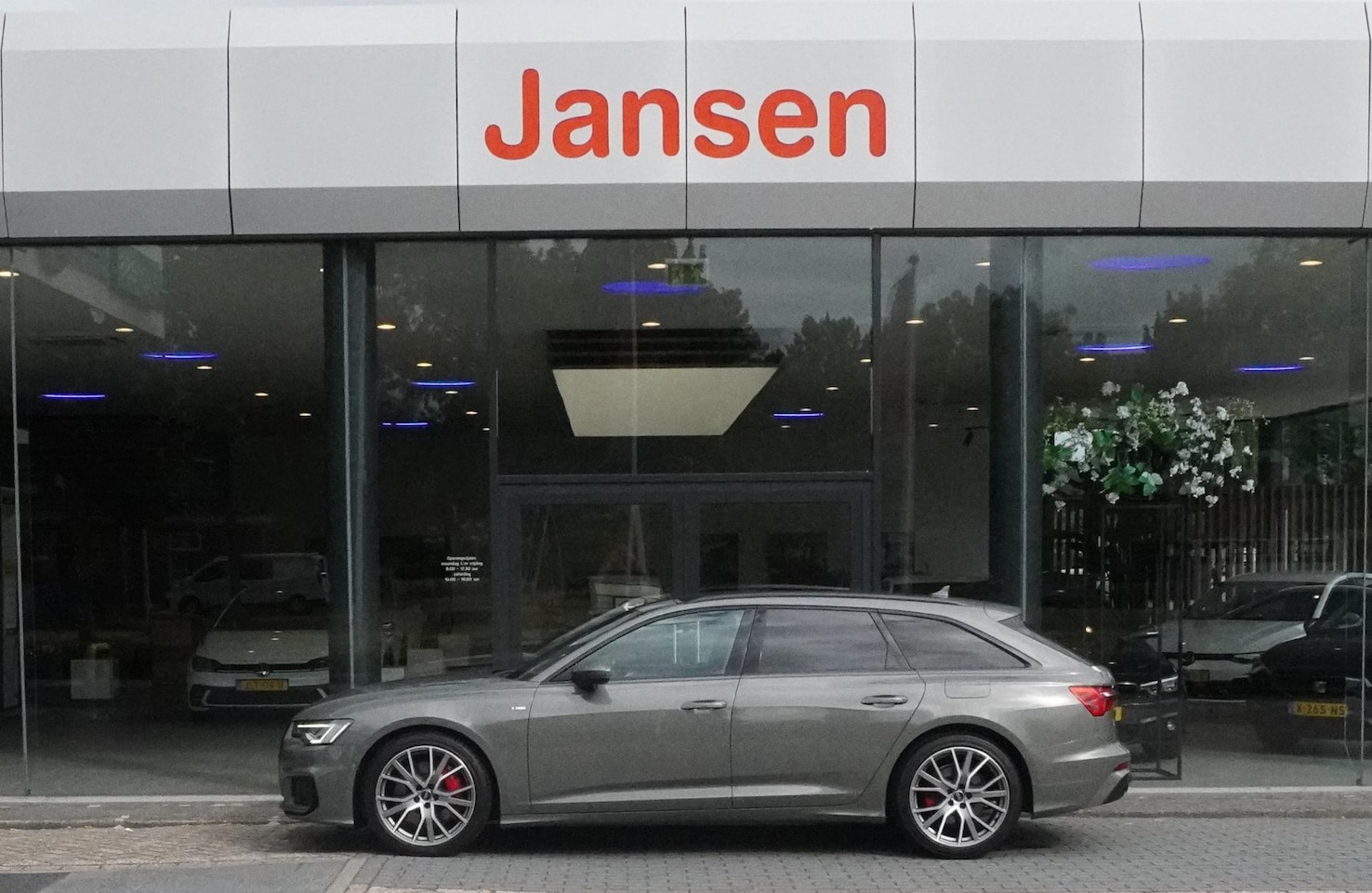 Audi A6 Avant - 55 TFSI e quattro S edition Competition | PANO | MEMORY | HEAD UP | B&O | CARPLAY | ACC | - AutoWereld.nl