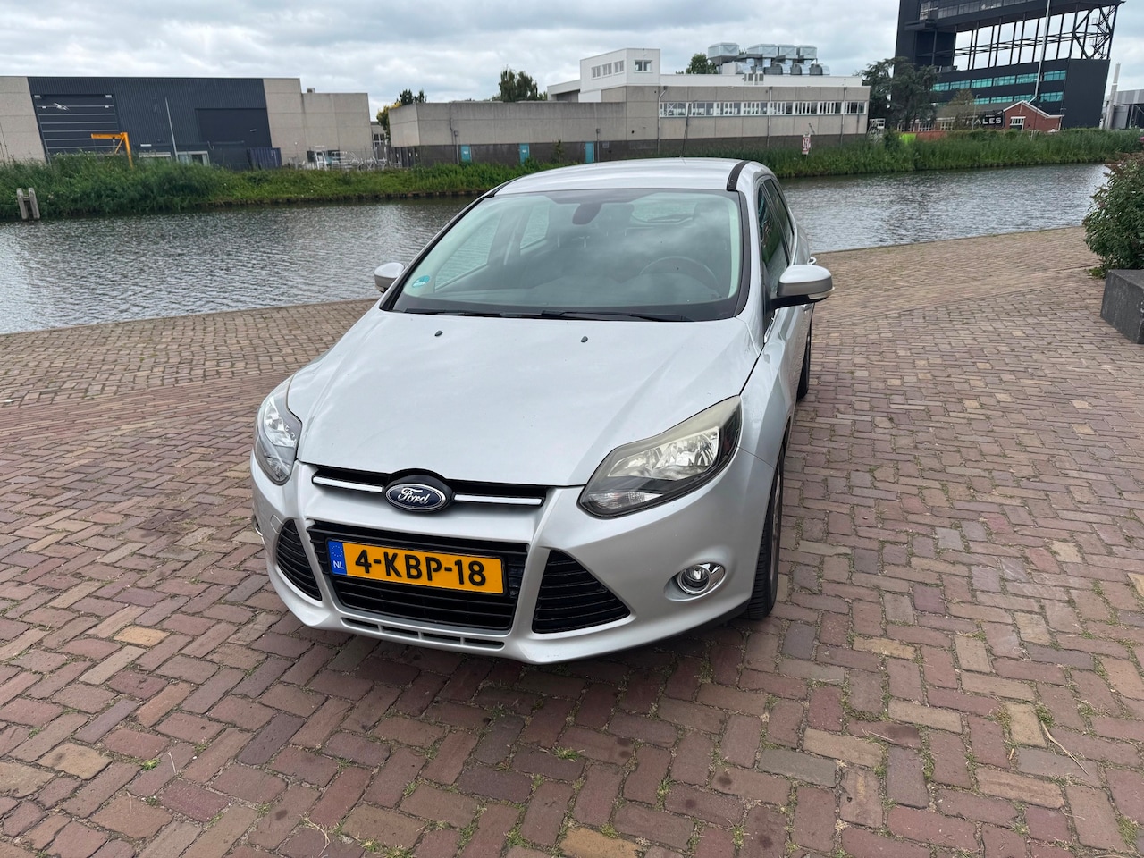 Ford Focus Wagon - 1.0 EcoBoost Titanium 1.0 EcoBoost Titanium - AutoWereld.nl