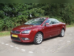 Ford Focus Coupé-Cabriolet - 2.0-16V Titanium