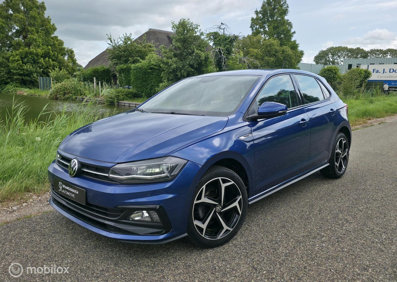 Volkswagen Polo - 1.0 TSI R-Line / Navi / Camera / Carplay - AutoWereld.nl
