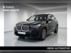 BMW X1 - xDrive25e M-Sport | Harman Kardon | Massage | Camera | 18" | Trekhaak | Verwacht