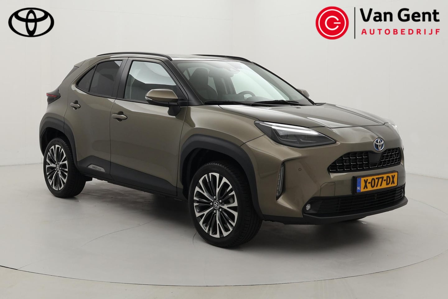 Toyota Yaris Cross - 1.5 Hybrid Executive | Dodehoek detectie | Stoelverwarming | Head-up display | JBL | Apple - AutoWereld.nl