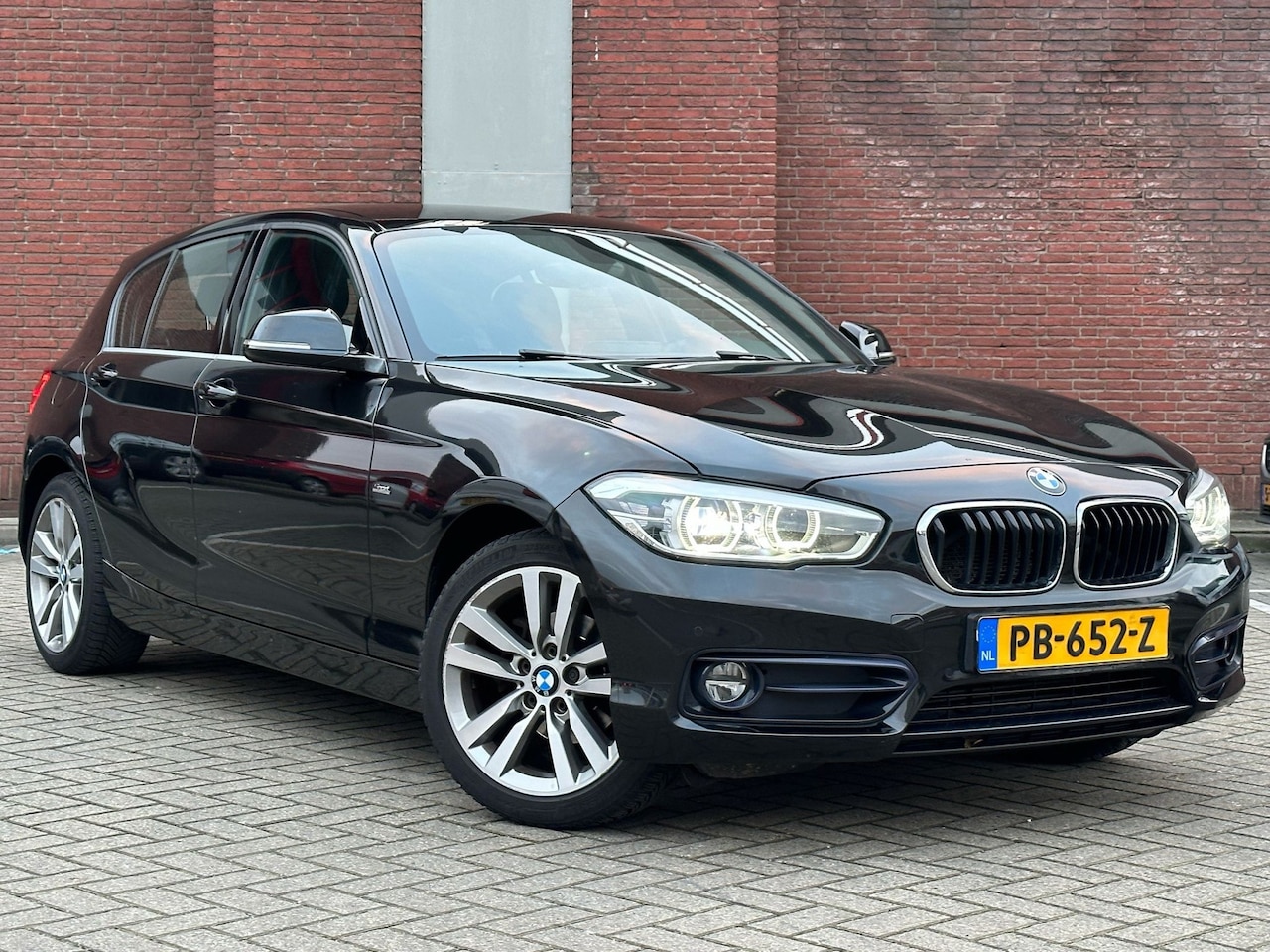 BMW 1-serie - 116d|Executive|AUTOMAAT|XENON|NAVI|NIEUWE MOTOR - AutoWereld.nl