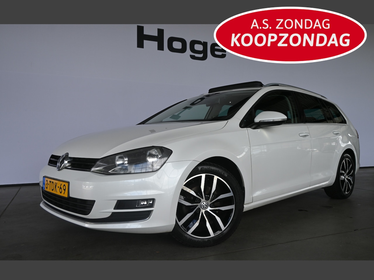 Volkswagen Golf Variant - 1.2 TSI Highline Clima Navigatie Panoramadak Stoelverwarming/Massage Goed Onderhouden! Inr - AutoWereld.nl
