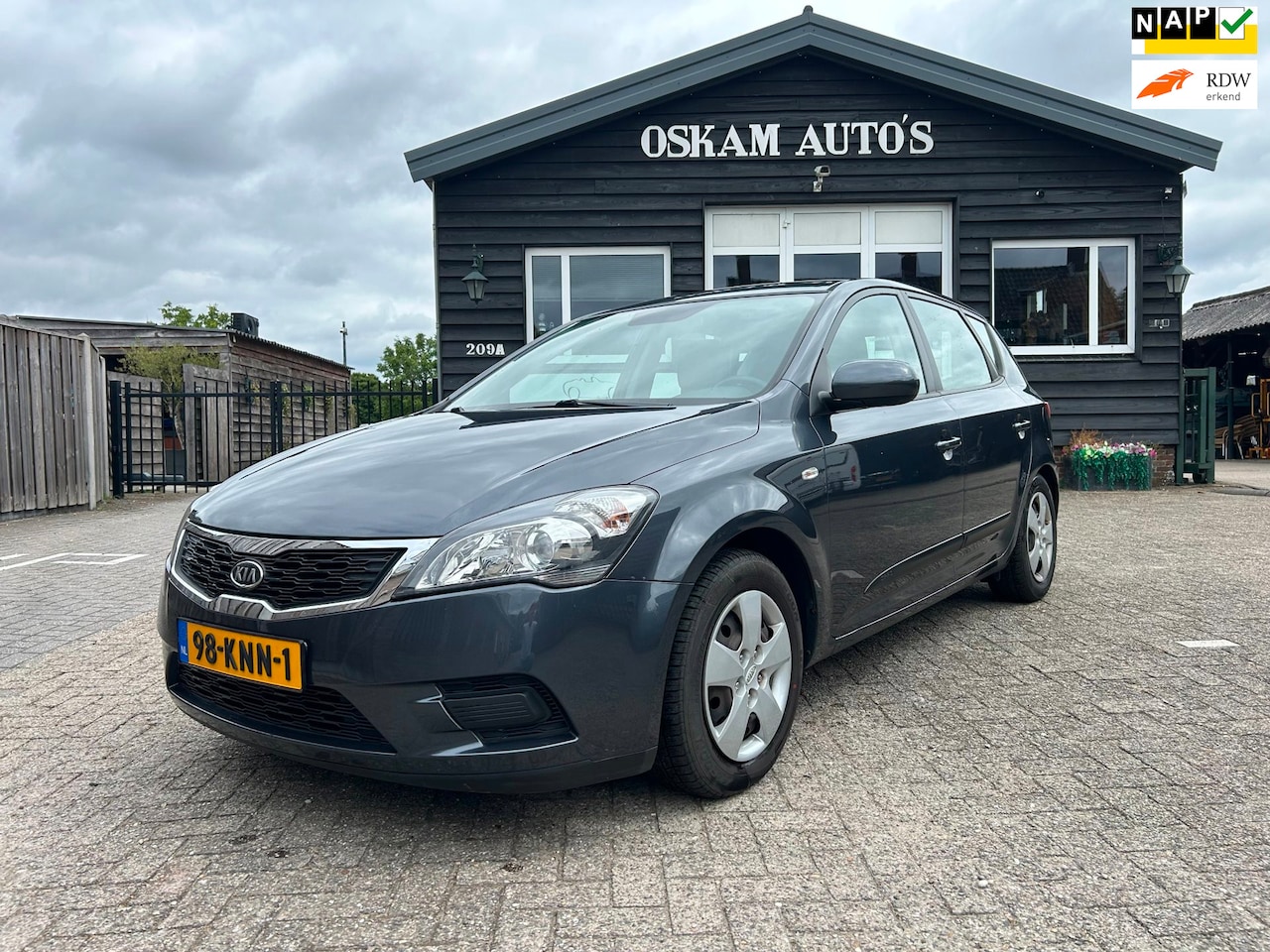 Kia Cee'd - 1.4 CVVT X-tra 1.4 CVVT X-tra, Airco ,Trekhaak ! - AutoWereld.nl