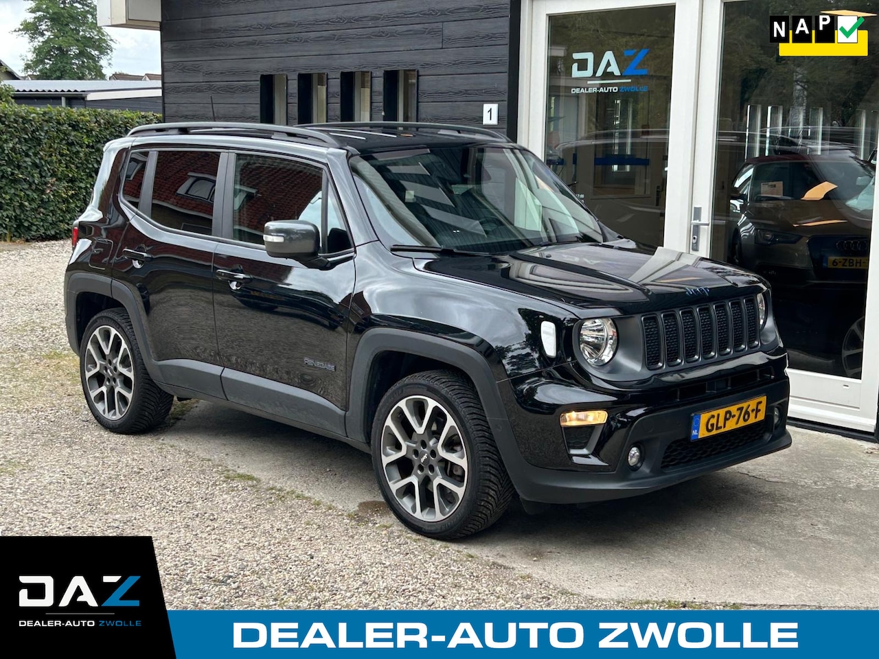 Jeep Renegade - 4xe 240 Plug-in Hybrid Electric S Aut/Ecc/Navi/Pdc - AutoWereld.nl