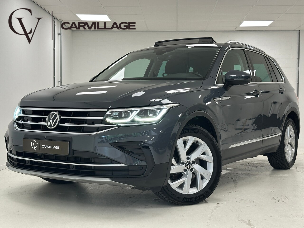 Volkswagen Tiguan - 1.5 TSI Elegance | Dolphin Grey | 360 camera | Panoramadak | - AutoWereld.nl
