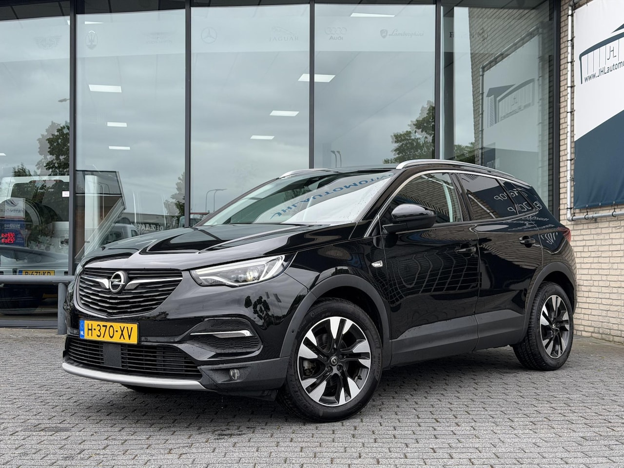 Opel Grandland X - 1.2 Turbo Bus. Exec*CAMERA*AUTOM*NAVI*CRUISE*ECC - AutoWereld.nl