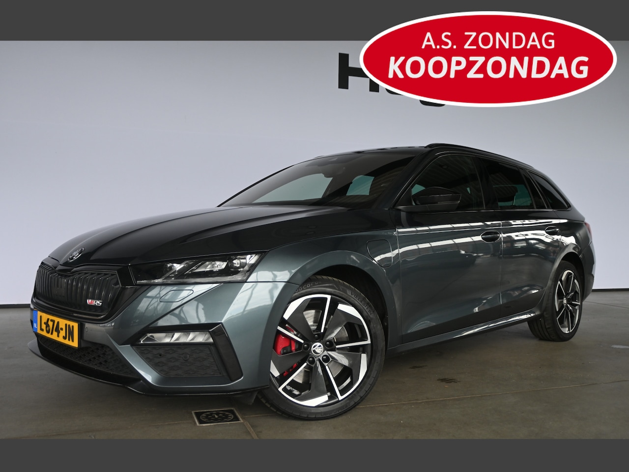 Skoda Octavia Combi - 1.4 TSI Automaat RS iV PHEV Business Navigatie Virtual Carplay Matrix Stoelverwarming Inru - AutoWereld.nl