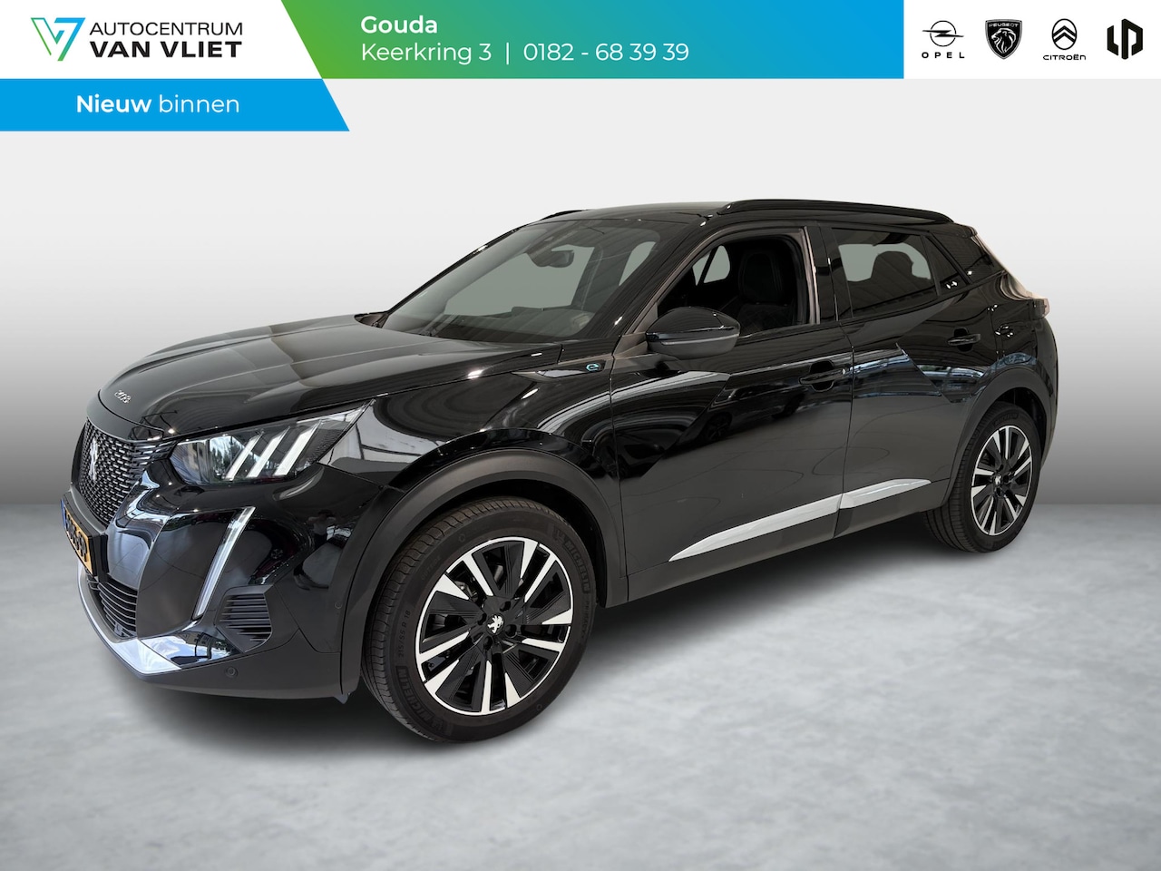 Peugeot e-2008 - EV GT 50 kWh | Apple Carplay/Android Auto | Keyless Entry | Pakeersensor voor en Achter - AutoWereld.nl