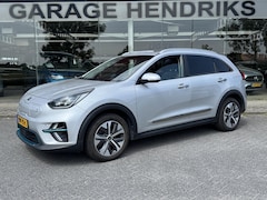 Kia e-Niro - ExecutiveLine Sky 64 kWh | SOH: 93, 9% | 3 Fase | Warmtepomp | Schuifdak | Adaptive CC | L