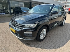 Volkswagen T-Roc - 1.0 TSI Style Apple carplay Cruise Lmv Nap