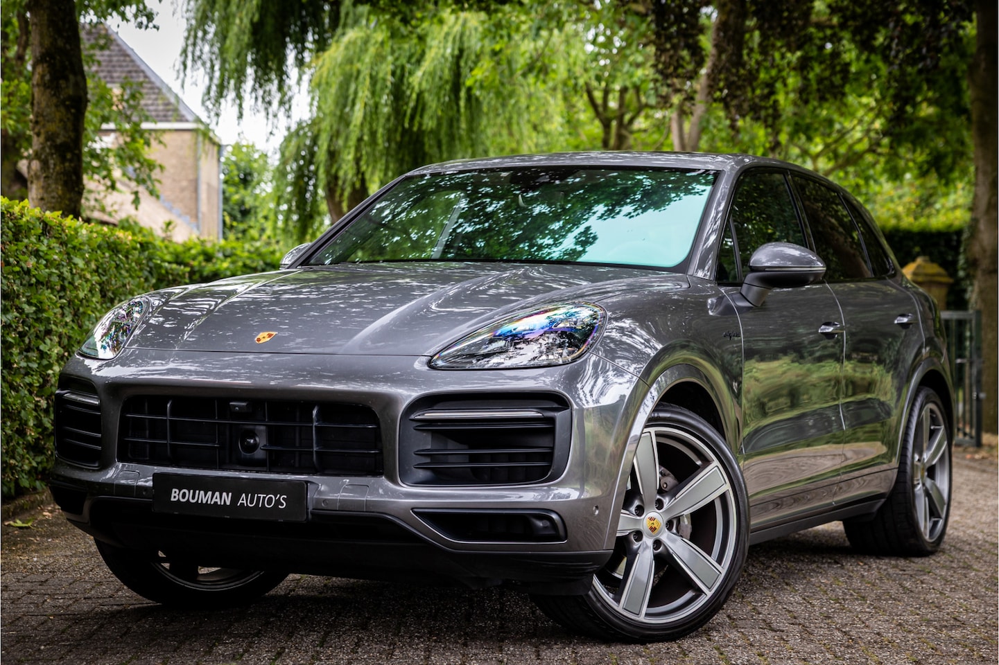 Porsche Cayenne - 3.0 E-Hybrid PDCC 22" Soft Close Vierwielbesturing Matrix Pano - AutoWereld.nl