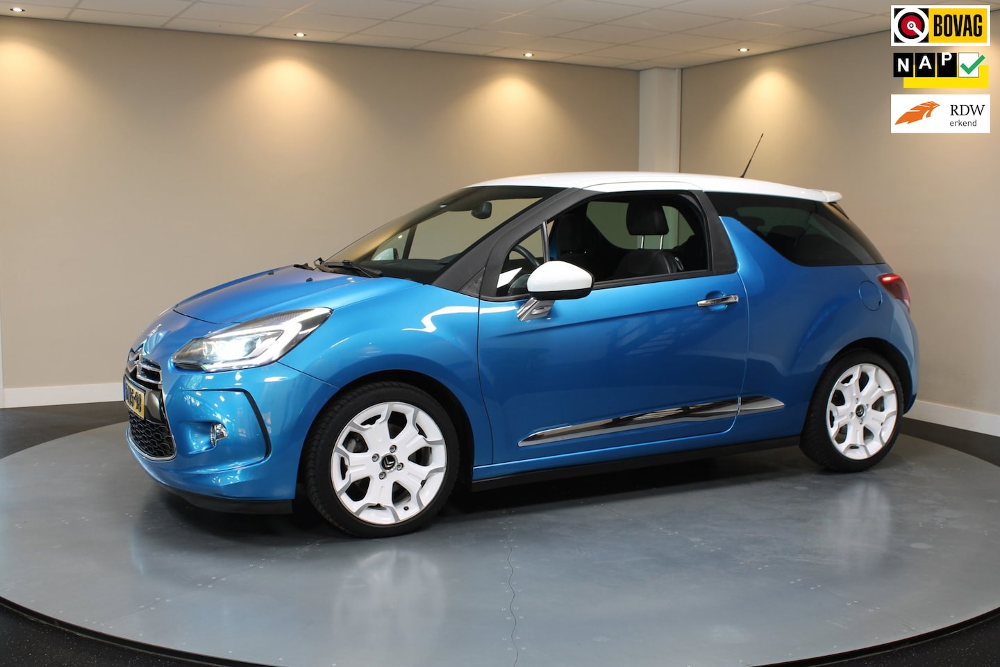 Citroën DS3 - 1.6 e-THP Sport Chic *165Pk!* Climate|Cruise|Navi|All-seasons|PDC|NAP - AutoWereld.nl