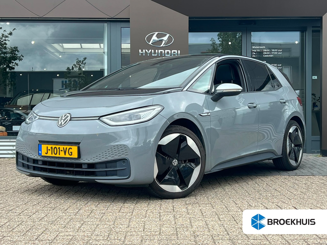 Volkswagen ID.3 - First Max 58 kWh | Achteruitrijcamera | Afneembare Trekhaak | DAB ontvanger - AutoWereld.nl