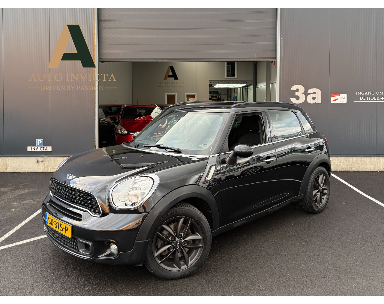 MINI Countryman - COOPER S invalide-mindervalide/aangepast/automaat/links gas - AutoWereld.nl