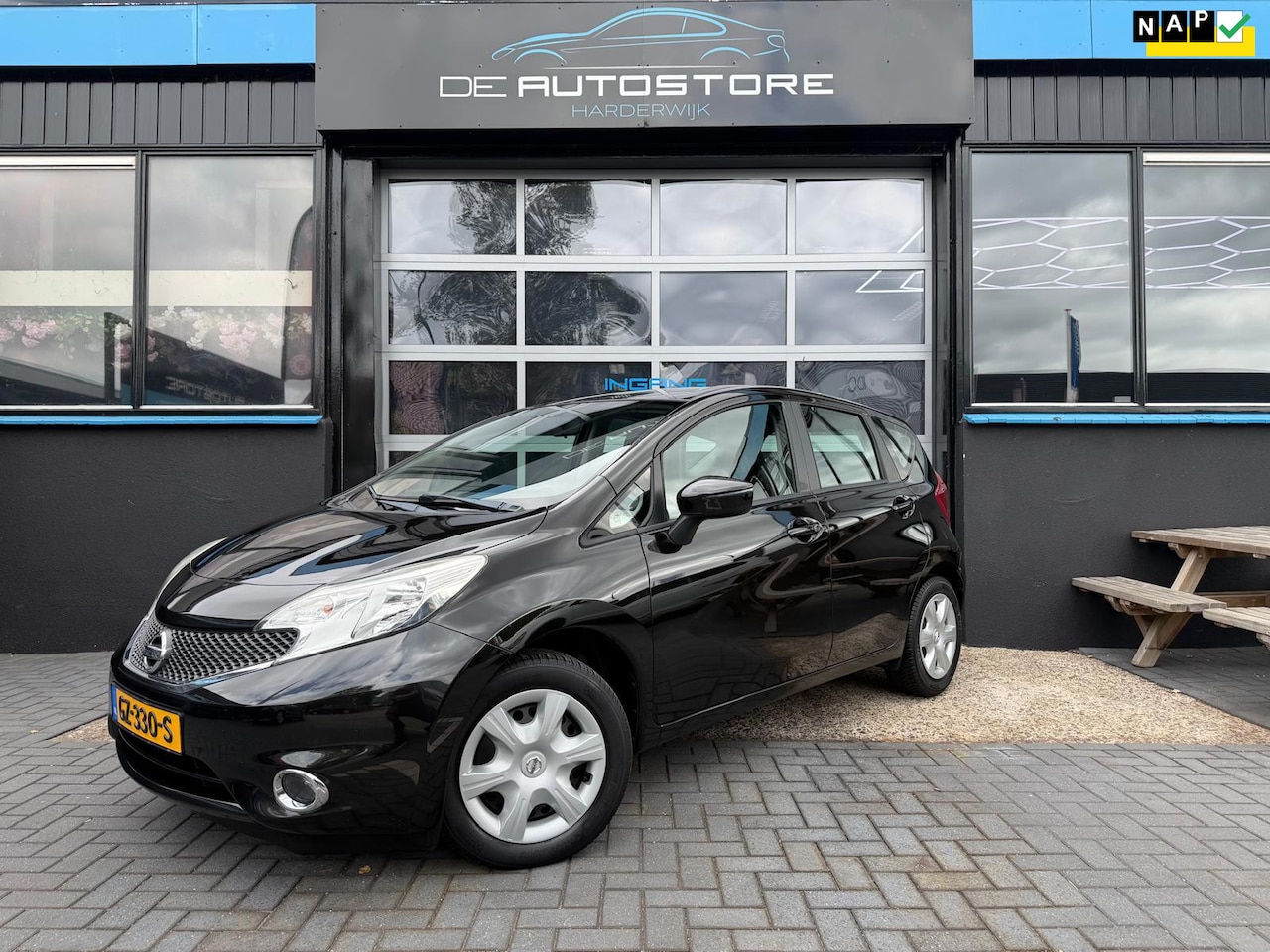 Nissan Note - 1.2 Acenta Airco Cruise Trekhaak 1e Eig Dealeronderhouden Zeer Nette Auto - AutoWereld.nl