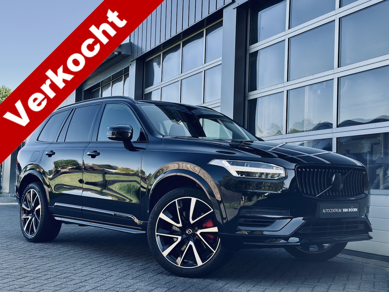 Volvo XC90 - 2.0 T8 Recharge | AWD | Black Edition | 7-zits | Leer | Trekhaak | 21" wielen | Adapt Crui - AutoWereld.nl