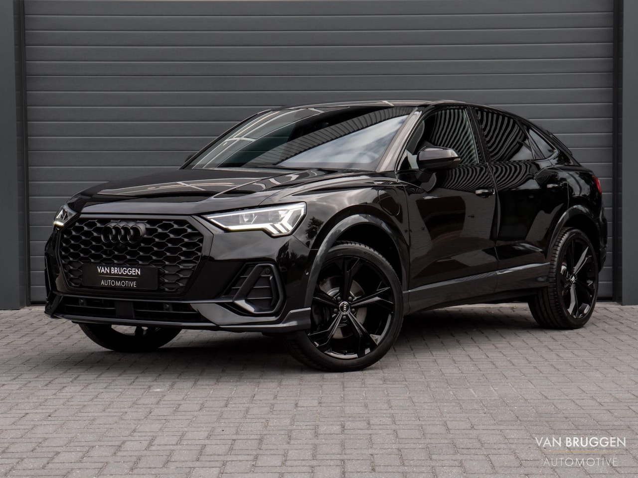 Audi Q3 Sportback - 45 TFSI e S-Line SONOS 360 Leer Sfeer Keyless BTW - AutoWereld.nl