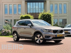 Volvo XC40 - 1.5 T5 Twin Engine Momentum Pro - SOH 93% - 360 Camera - Panoramadak - Trekhaak
