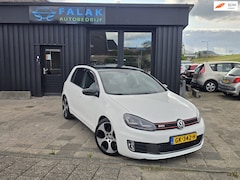 Volkswagen Golf - 2.0 GTI