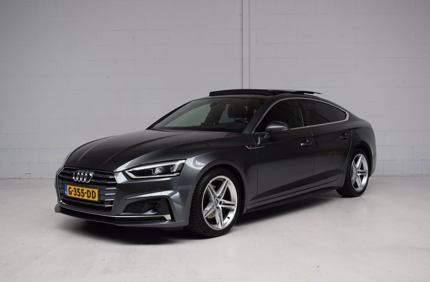 Audi A5 Sportback - 2.0 40TFSI Sport S-line 190PK PANORAMADAK, VIRTUAL, ADAPT.CRUISE, TREKHAAK, NAP - AutoWereld.nl