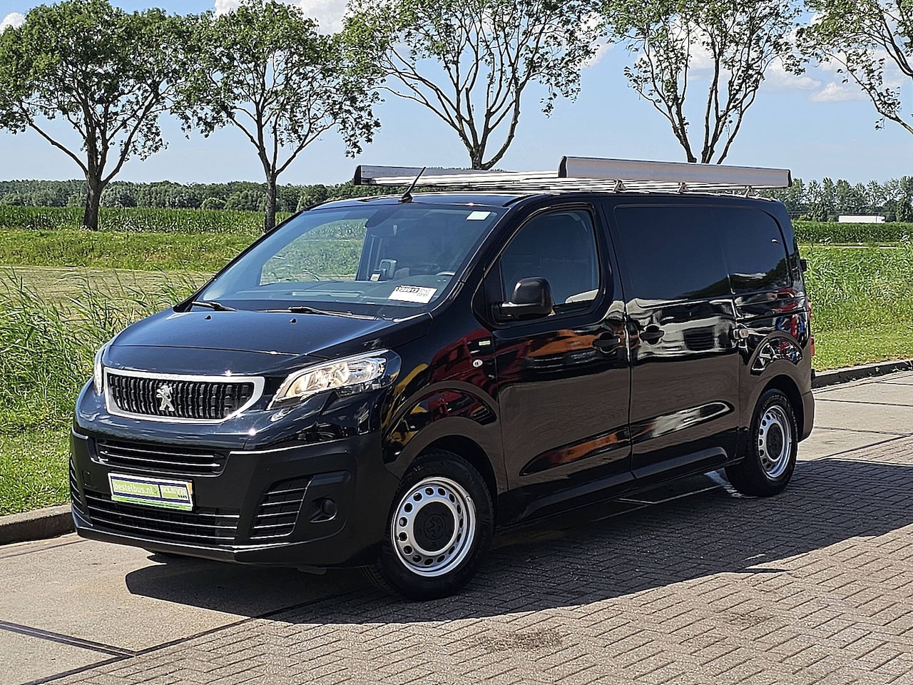 Peugeot Expert - 226S 1.6 BlueHDI 95 Premium Cruise control, Airco, Navi, 3-zits. EURO6. Dubbele schuifdeur - AutoWereld.nl