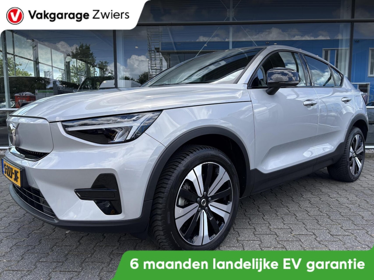 Volvo C40 - Recharge Core 69 kWh SOH 92.6% Pano | LED | Trekhaak | ACC | Camera - AutoWereld.nl