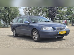 Volvo V70 - 2.4 T AWD Comfort Line 200 PK I AWD I APK 24-3-27