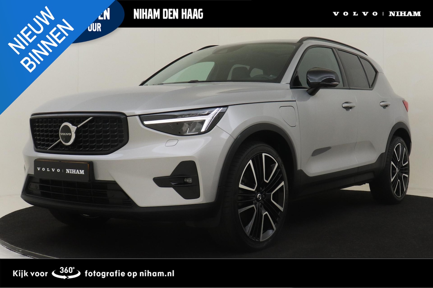 Volvo XC40 - T5 RECHARGE ULTIMATE DARK *VOL!* -PANO.DAK|HARMAN/KARDON|LEDER|POWER-SEATS|360°CAM|BLIS|AD - AutoWereld.nl
