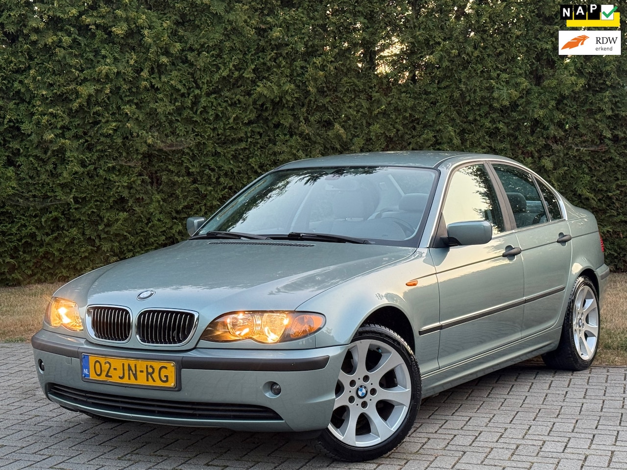 BMW 3-serie - Zeer Nette 318i Executive | Nieuwe APK | NAP | - AutoWereld.nl