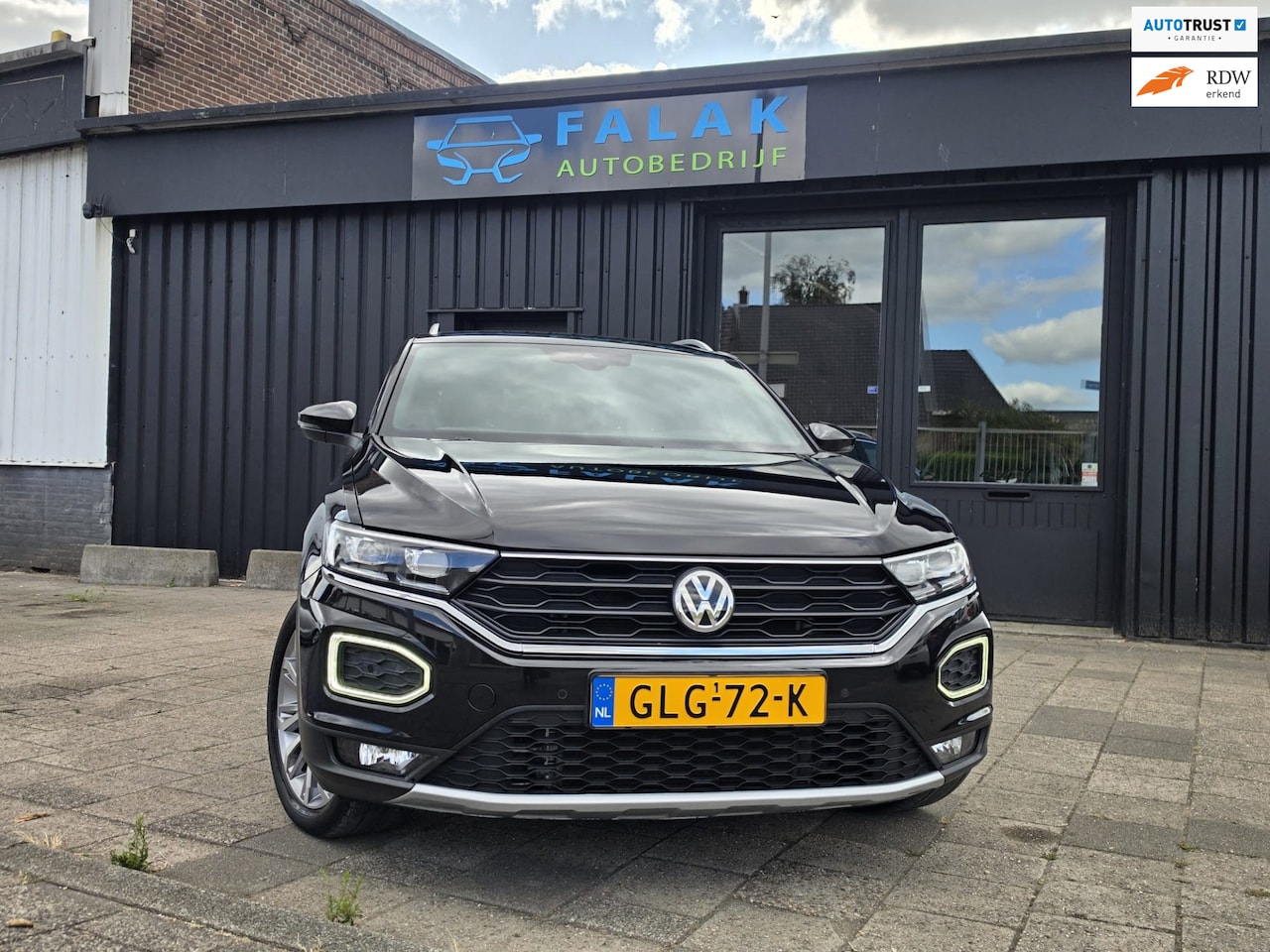Volkswagen T-Roc - 1.5 TSI Sport Business R 1.5 TSI Sport Business R - AutoWereld.nl