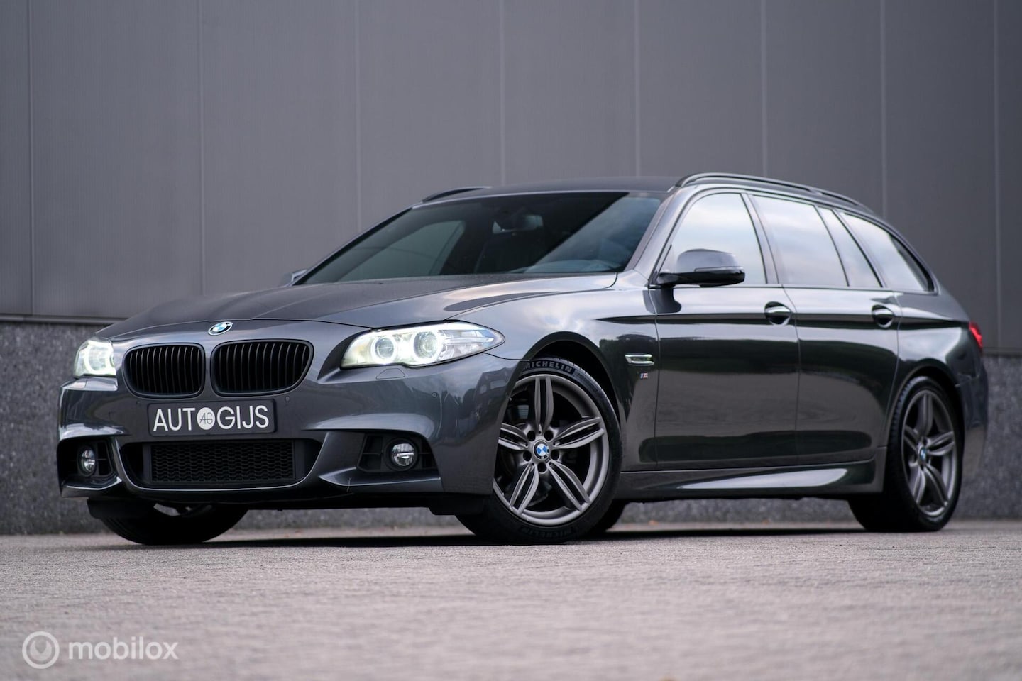 BMW 5-serie Touring - 520i M Sport Edition High Exe LCI | Leder | Memory | Comfortseats | M pakket | Sportonders - AutoWereld.nl