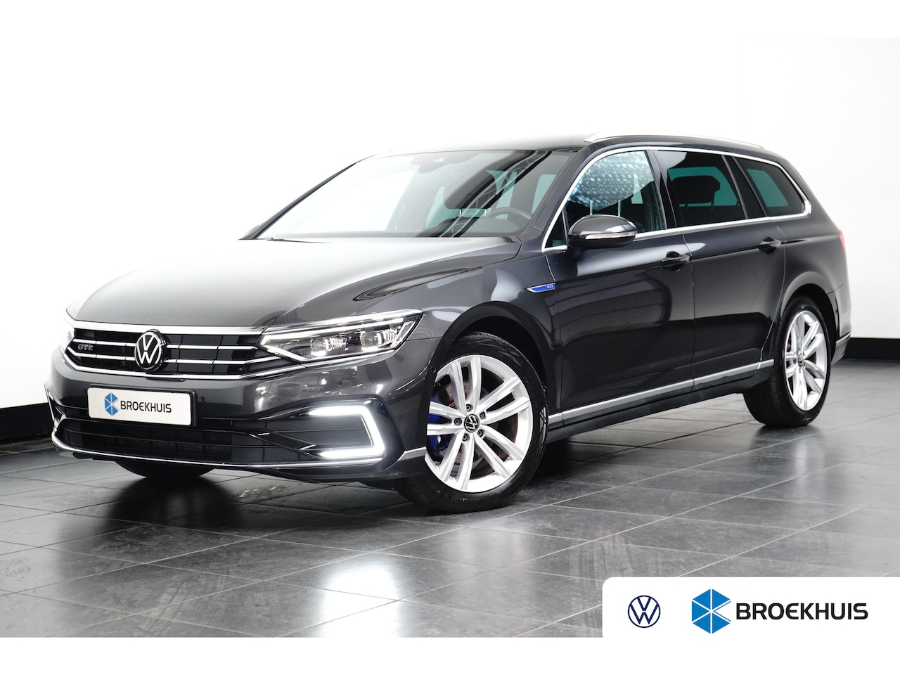 Volkswagen Passat Variant - 1.4 eHybrid 218 pk GTE 6-DSG | Wegklapbare Trekhaak | Apple Carplay | Achteruitrijcamera | - AutoWereld.nl