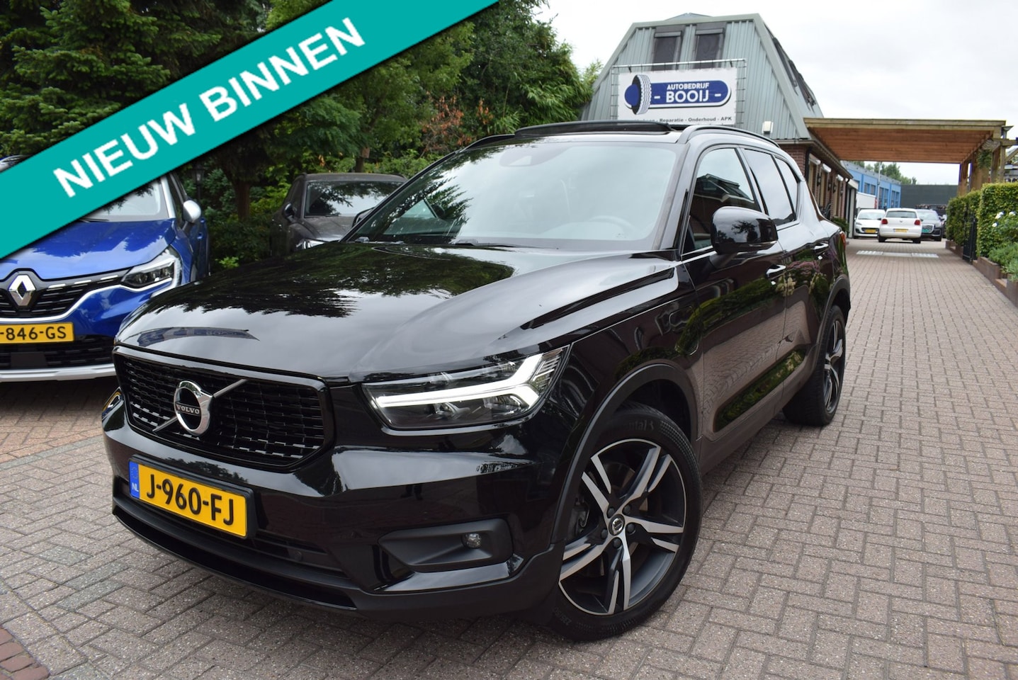Volvo XC40 - 1.5 T5 Recharge R-Design AUTOM/PANO DAK/ADAP CRUISE/NAVI/AIRCO-ECC/NL-AUTO/CARPLAY/CAMERA/ - AutoWereld.nl