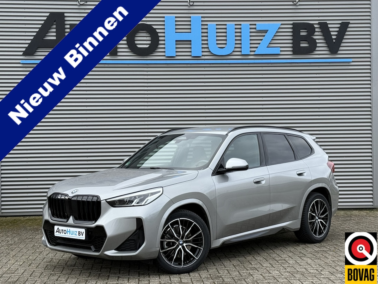 BMW X1 - sDrive20i M Sport Trekhaak LED Carplay Achteruitrijcamera PDC Trekhaak 1800 KG Trekgewicht - AutoWereld.nl