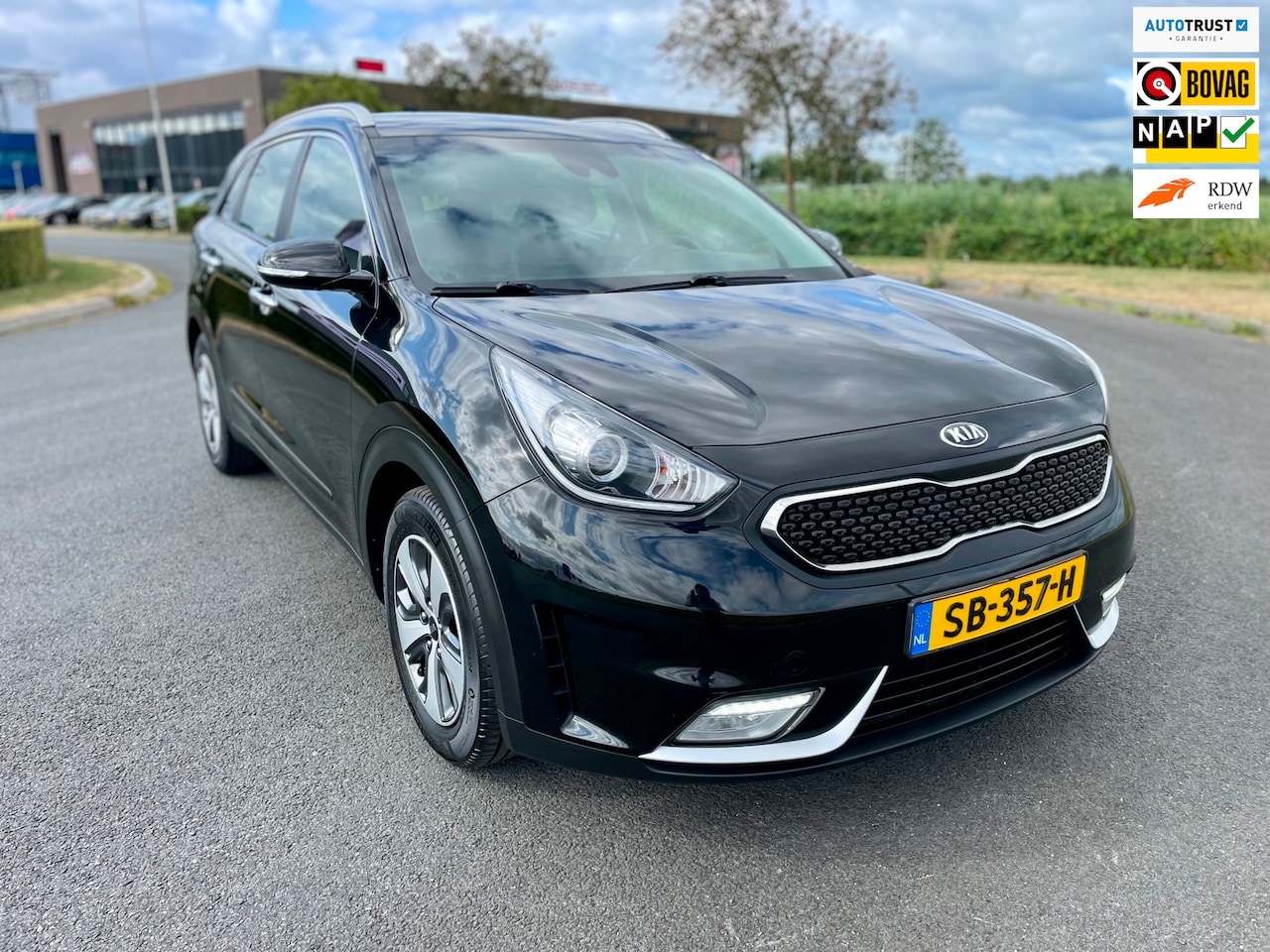 Kia Niro - 1.6 GDi Hybrid DynamicLine 1.6 GDi Hybrid DynamicLine, Aut, Cam, Carplay, Pdc, Navi, Cruise/Climate control, 1e eig a - AutoWereld.nl