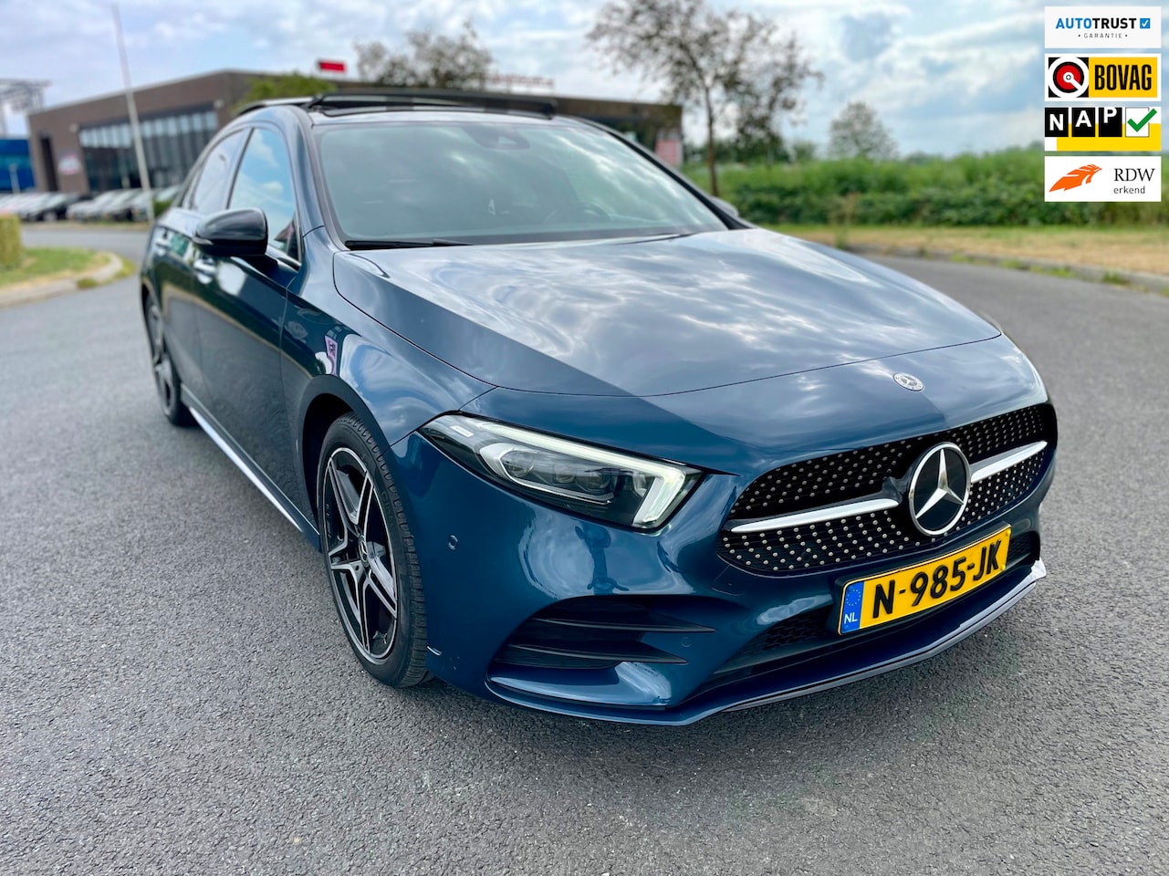 Mercedes-Benz A-klasse - 200 Business Solution AMG 200 Business Solution AMG, Aut, Trekhaak, Pano, Cam, Elektr stl, 1e eig afk, Geen import, - AutoWereld.nl