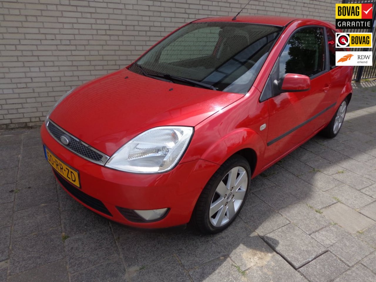 Ford Fiesta - 1.3 Futura NIEUWE APK/AFLBEURT - AutoWereld.nl